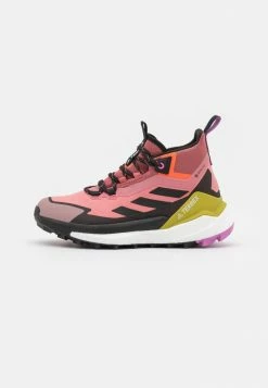 Adidas Performance TERREX FREE HIKER 2 GTX - Hiking Shoes - Red/core Black/pulse Lilac