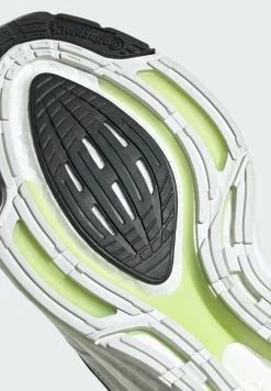 Adidas Performance ULTRABOOST 22 RFTO - Neutral Running Shoes - White -adidas Performance Shop 067faf001de94b97a98e4101413af659