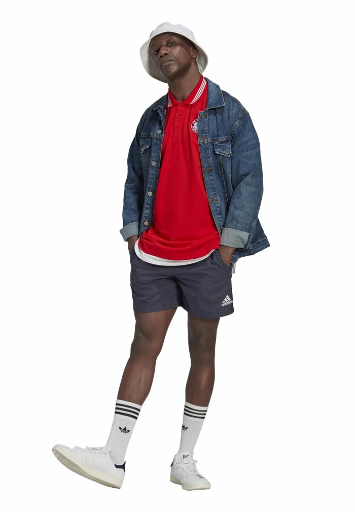 Adidas Performance FC BAYERN MÜNCHEN POLO - Club Wear - Red 3 Adidas Performance FC BAYERN MÜNCHEN POLO - Club Wear - Red