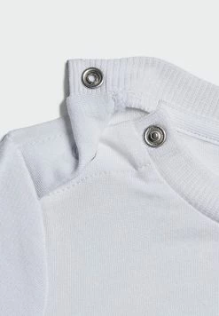 Adidas Performance PRIDE - Print T-shirt - White -adidas Performance Shop 1b2e92c637254da88452c06ed4589259