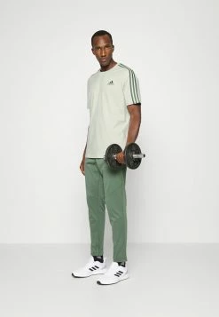 Adidas Performance ESSENTIALS - Print T-shirt - Green/green Oxide -adidas Performance Shop 1c1dbbc9bf6b4f90913d7c66045aa08c