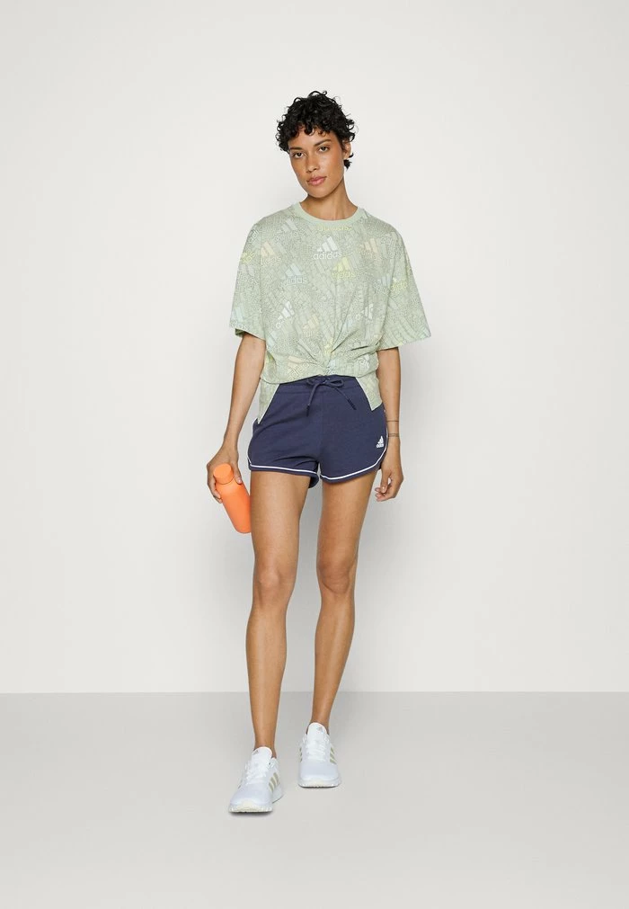 Adidas Performance W BLUV Q3 T B - Print T-shirt - Linen Green/multicolor/white 4 Adidas Performance W BLUV Q3 T B - Print T-shirt - Linen Green/multicolor/white - Image 2