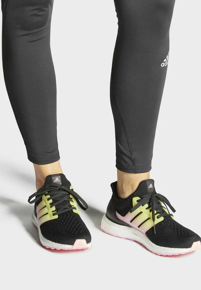 Adidas Performance ULTRABOOST - Trainers - Black 3 Adidas Performance ULTRABOOST - Trainers - Black