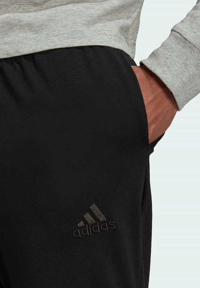 Adidas Performance ESSENTIALS SINGLE TAPERED - Tracksuit Bottoms - Black 5 Adidas Performance ESSENTIALS SINGLE TAPERED - Tracksuit Bottoms - Black - Image 3