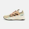 Adidas Performance TERREX VOYAGER - Hiking Shoes - Beige -adidas Performance Shop 295ecac4b38e42b383dc24b528856dbf