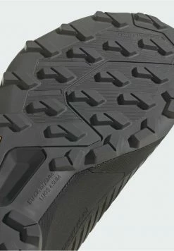 Adidas Performance TERREX SWIFT R3 HIKING - Hiking Shoes - Green 19 Adidas Performance TERREX SWIFT R3 HIKING - Hiking Shoes - Green -adidas Performance Shop 2f4e4ef30a034314a72902f99d15e58c