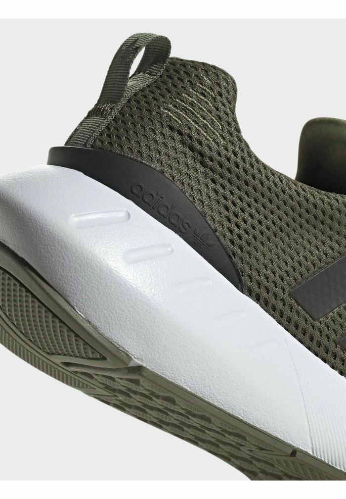 Adidas Performance SWIFT RUN - Stabilty Running Shoes - Green 10 Adidas Performance SWIFT RUN - Stabilty Running Shoes - Green - Image 8