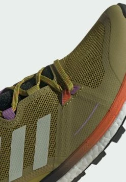 Adidas Performance TERREX SKYCHASER - Hiking Shoes - Green 16 Adidas Performance TERREX SKYCHASER - Hiking Shoes - Green -adidas Performance Shop 3be41d56db1c4242afd6a7b28becf2e6