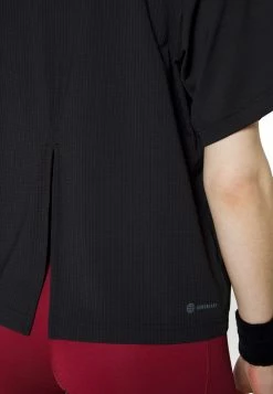 Adidas Performance UFORU - Sports T-shirt - Black -adidas Performance Shop 44a4c2d5bc3749e68deb8c2e965fd91d