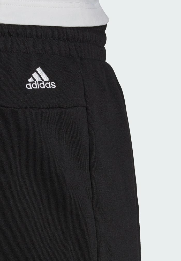 Adidas Performance ESSENTIALS SLIM LOGO SHORTS (PLUS SIZE) - Sports Shorts - Black/white 7 Adidas Performance ESSENTIALS SLIM LOGO SHORTS (PLUS SIZE) - Sports Shorts - Black/white - Image 5