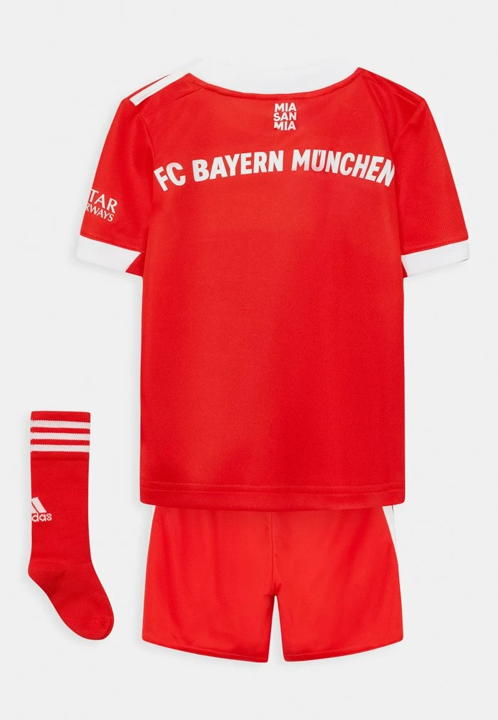 Adidas Performance FC BAYERN MÜNCHEN HOME MINI UNISEX SET - Shorts - Top Red Bottom Red 4 Adidas Performance FC BAYERN MÜNCHEN HOME MINI UNISEX SET - Shorts - Top Red Bottom Red - Image 2
