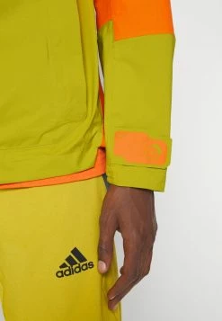 Adidas Performance TERREX XPLORIC RAIN.RDY MOUNTAIN - Hardshell Jacket - Pulse Olive/semi Impact Orange -adidas Performance Shop 7046d9d16edf4c0f934c63d93df7469a