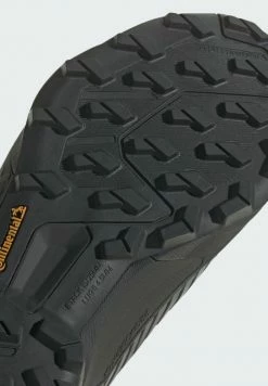 Adidas Performance TERREX SWIFT R3 HIKING - Hiking Shoes - Black -adidas Performance Shop 76807678603b4dfbb910a6d28c1a1630