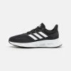 Adidas Performance SHOWTHEWAY 2.0 UNISEX - Neutral Running Shoes - Core Black/footwear White 1 Adidas Performance SHOWTHEWAY 2.0 UNISEX - Neutral Running Shoes - Core Black/footwear White -adidas Performance Shop 7bf252ea563a4097b5bcea9e605754af