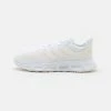 Adidas Performance SHOWTHEWAY 2.0 UNISEX - Neutral Running Shoes - Footwear White/chalk White 1 Adidas Performance SHOWTHEWAY 2.0 UNISEX - Neutral Running Shoes - Footwear White/chalk White -adidas Performance Shop 81b7e109d2fa4f49a11af1e3bdf75d7b