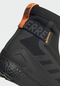 Adidas Performance TERREX FREE HIKER COLD.RDY - Hiking Shoes - Schwarz / Orange 22 Adidas Performance TERREX FREE HIKER COLD.RDY - Hiking Shoes - Schwarz / Orange -adidas Performance Shop 81cd1d3669374b87b3b24dac6214e908