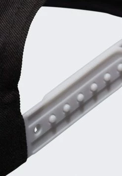 Adidas Performance DAILY CAP - Cap - Black -adidas Performance Shop 8b971cce0bb24fddaba4dec1630371b0