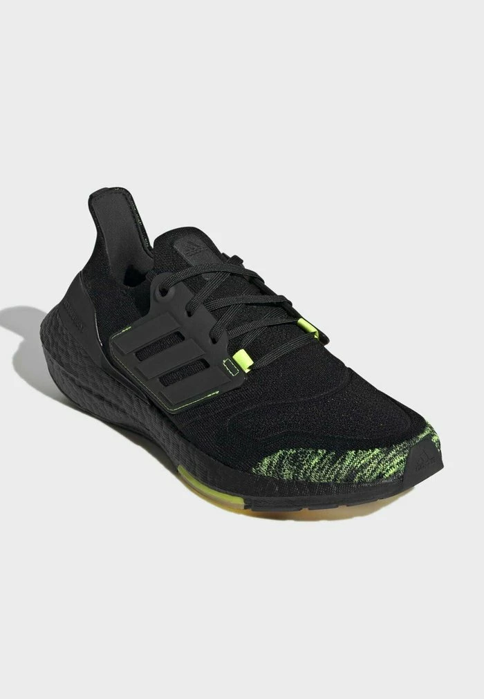 Adidas Performance ULTRABOOST 22 - Neutral Running Shoes - Black 5 Adidas Performance ULTRABOOST 22 - Neutral Running Shoes - Black - Image 3