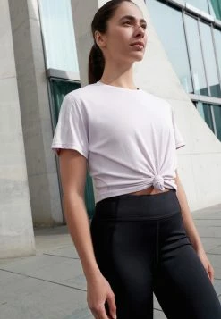 Adidas Performance OWN THE RUN TEE - Sports T-shirt - Almost Pink -adidas Performance Shop 9972eb558d3f412da3f2949ce1bf045e