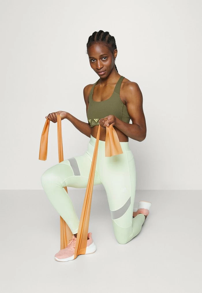 Adidas Performance LOGO - Medium Support Sports Bra - Focus Olive/pulse Lime 4 Adidas Performance LOGO - Medium Support Sports Bra - Focus Olive/pulse Lime - Image 2