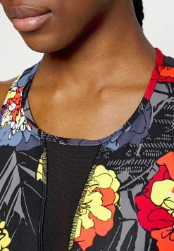 Adidas Performance RUN BRA - Medium Support Sports Bra - Black/bright Red -adidas Performance Shop a36f959ce6da4c0da4b455b67550c360