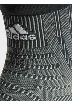 Adidas Performance GRAPHIC QUARTER - Sports Socks - Black -adidas Performance Shop ba0752832fd947989acd359bcc359575