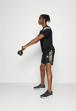 Adidas Performance TEE - Print T-shirt - Black/white -adidas Performance Shop bd2f1cbb89734ea18ee855ae878d0876