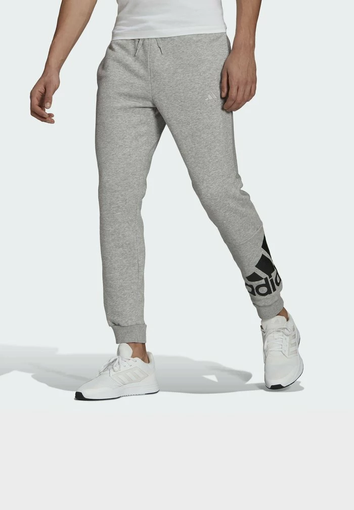 Adidas Performance ESSENTIALS FLEECE TAPERED CUFF LOGO - Tracksuit Bottoms - Grey 3 Adidas Performance ESSENTIALS FLEECE TAPERED CUFF LOGO - Tracksuit Bottoms - Grey