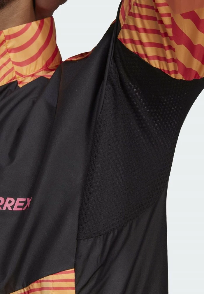 Adidas Performance TRAIL WIND J - Running Jacket - Bliss Lilac Beam Orange 7 Adidas Performance TRAIL WIND J - Running Jacket - Bliss Lilac Beam Orange - Image 5