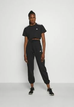 Adidas Performance CROPPED TEE - Print T-shirt - Black -adidas Performance Shop d38260fc2c6d4ae69a18b0907f9add1b