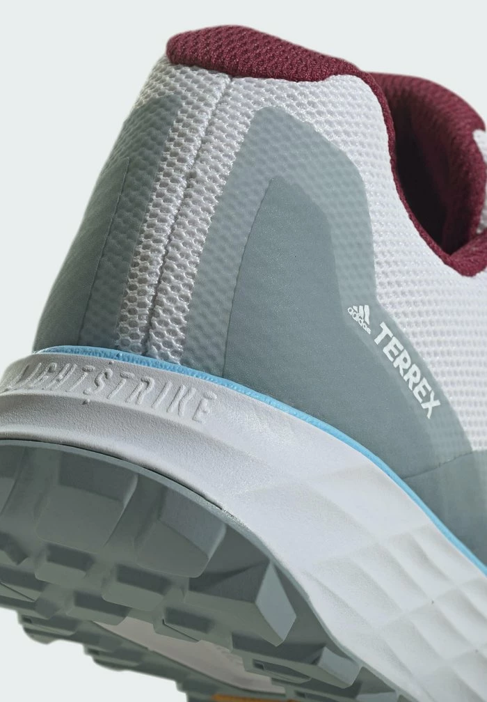 Adidas Performance TERREX TWO FLOW - Trail Running Shoes - Grey 9 Adidas Performance TERREX TWO FLOW - Trail Running Shoes - Grey - Image 7