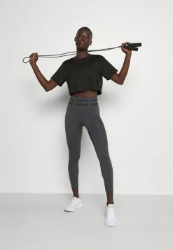 Adidas Performance PARLEY TEE - Basic T-shirt - Black -adidas Performance Shop da0d32b192a7488ca26f8fdeb94d5877