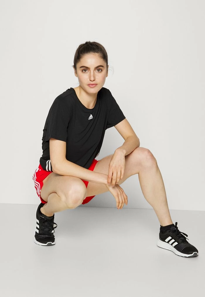 Adidas Performance PACER - Sports Shorts - Vivid Red 6 Adidas Performance PACER - Sports Shorts - Vivid Red - Image 4