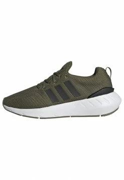 Adidas Performance SWIFT RUN - Stabilty Running Shoes - Green